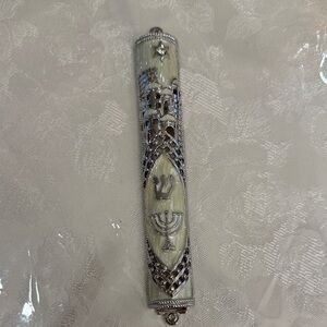 Silver and Cream Mezuzah Case
